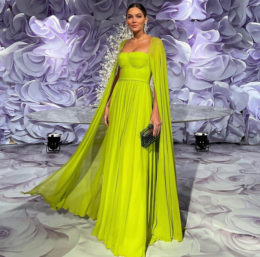 Saudi Arabic Lemon Yellow Dubai Evening Dresses Cape Sleeves Elegant Party Gowns